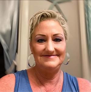 Meet your Posher, Renee